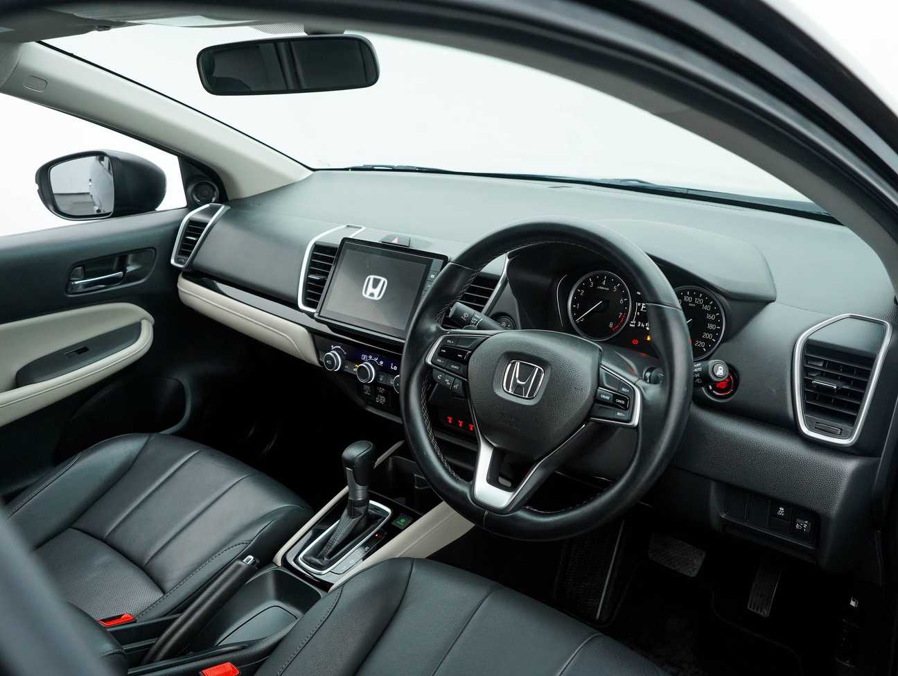 terpakai 2023 Honda City V 1.5