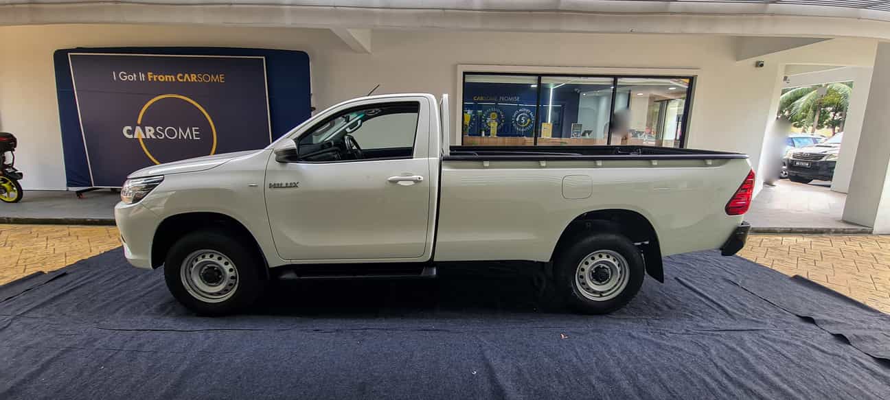 used 2019 Toyota HILUX SINGLE CAB 4X4 2.4
