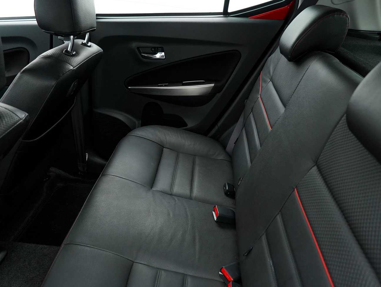 terpakai 2016 Perodua AXIA Advance 1.0