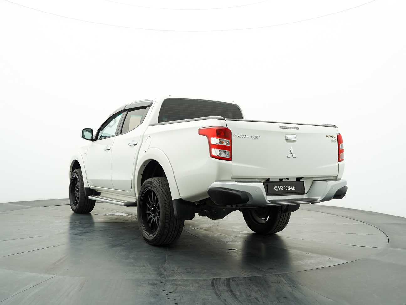 terpakai 2017 Mitsubishi TRITON VGT MS 4WD DC 2.4