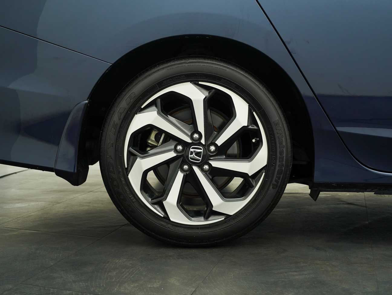 terpakai 2018 Honda Accord VTi-L 2.0