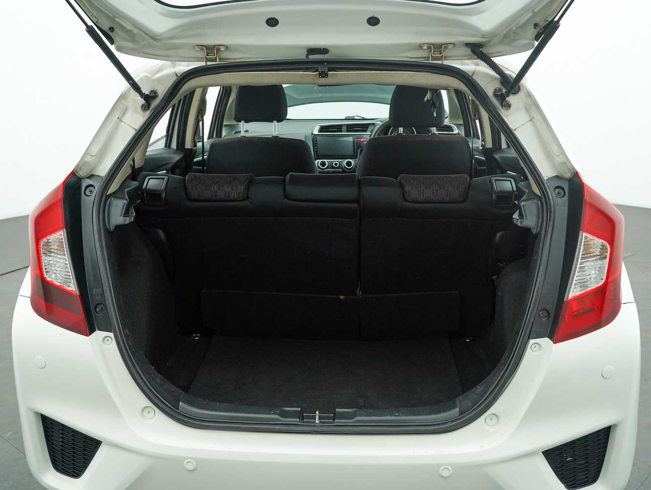 used 2016 Honda Jazz E 1.5