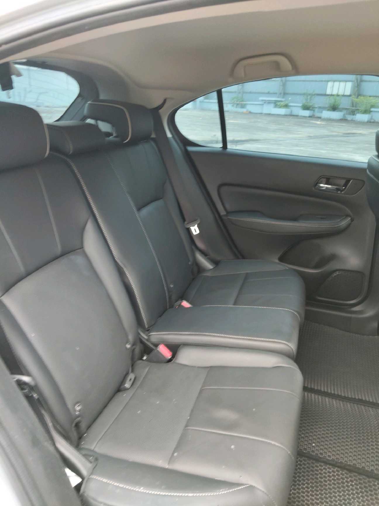 terpakai 2022 Honda City V Sensing 1.5