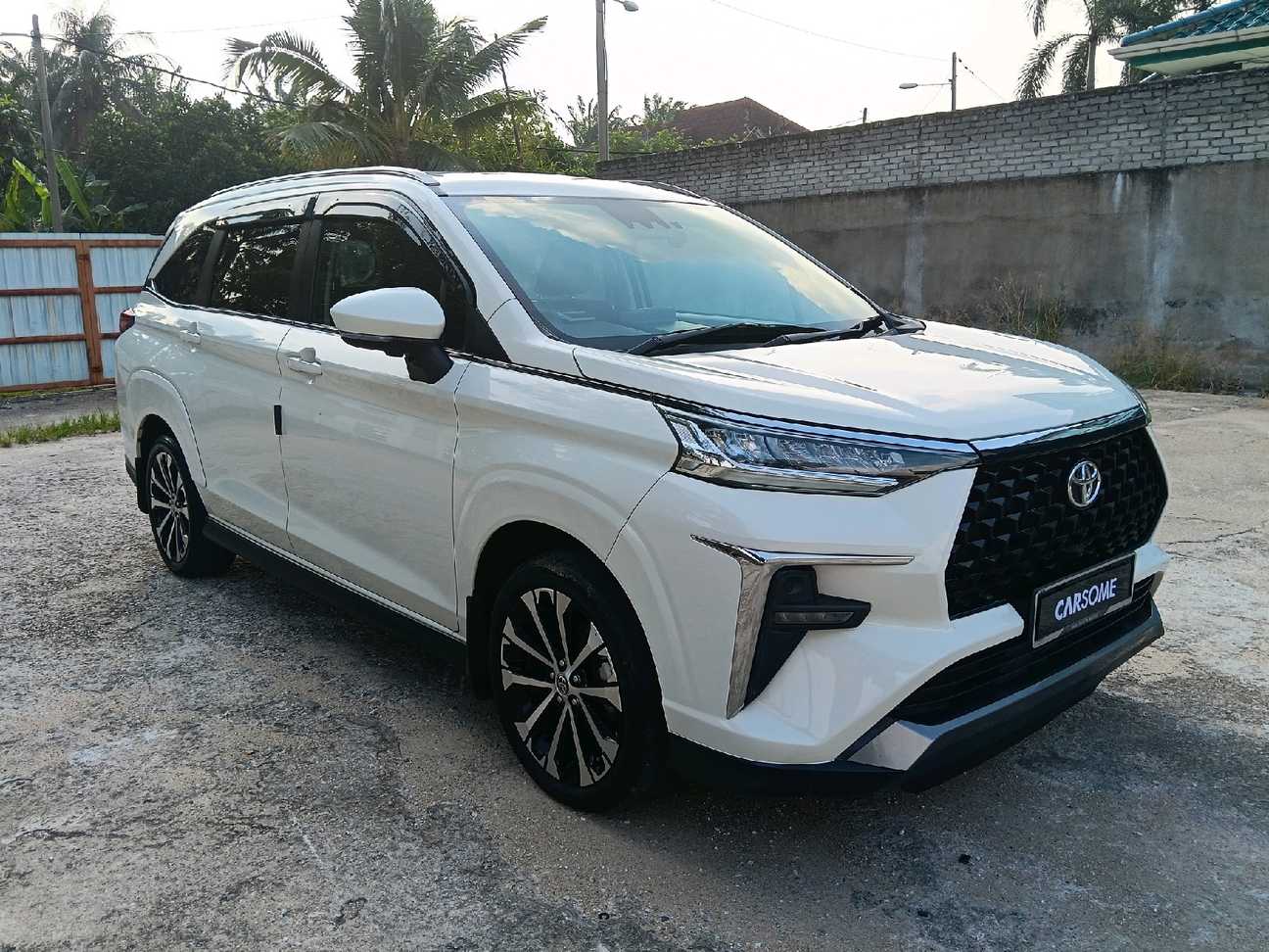 used 2023 Toyota Veloz  1.5