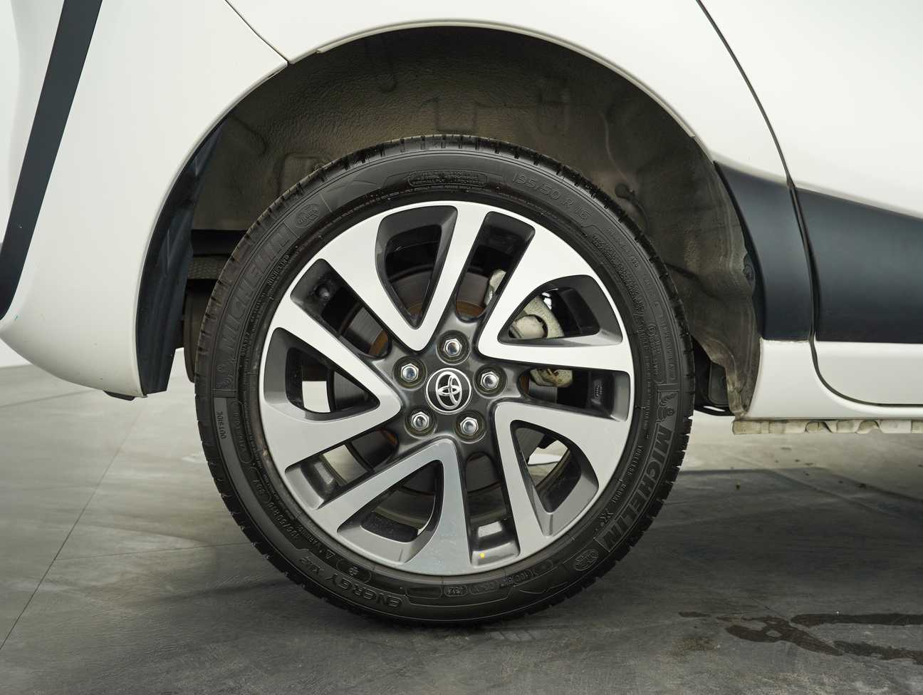 used 2018 Toyota Sienta V 1.5