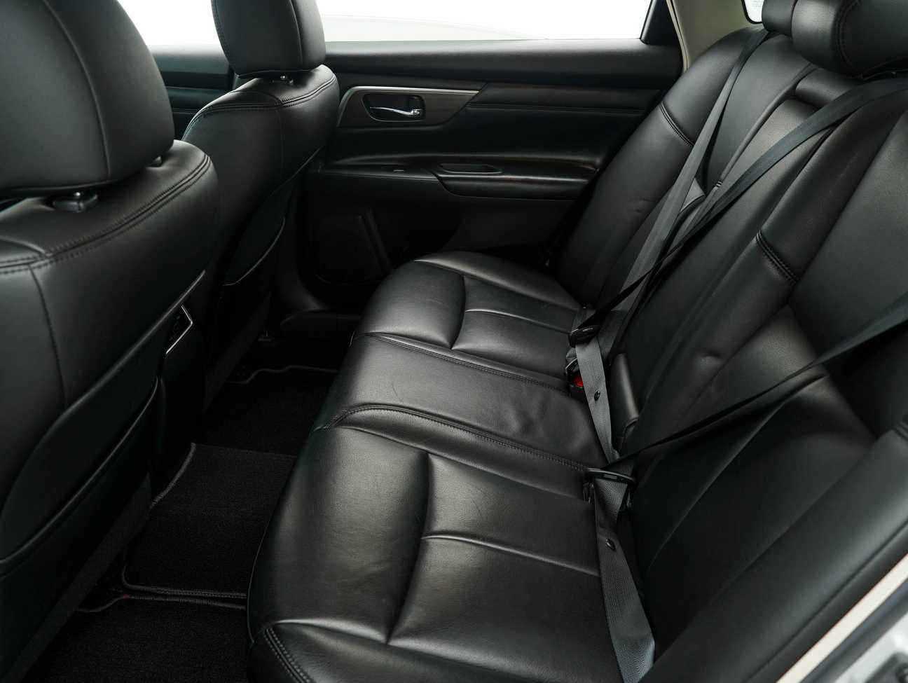 used 2015 Nissan TEANA XE 2.0