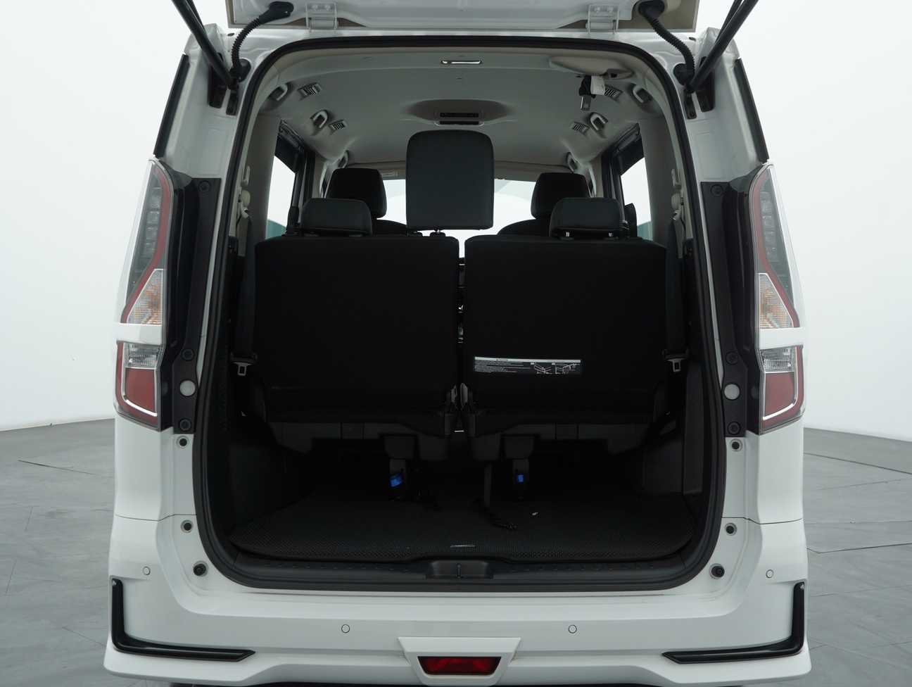 terpakai 2024 Nissan Serena S-Hybrid High-Way Star 2.0