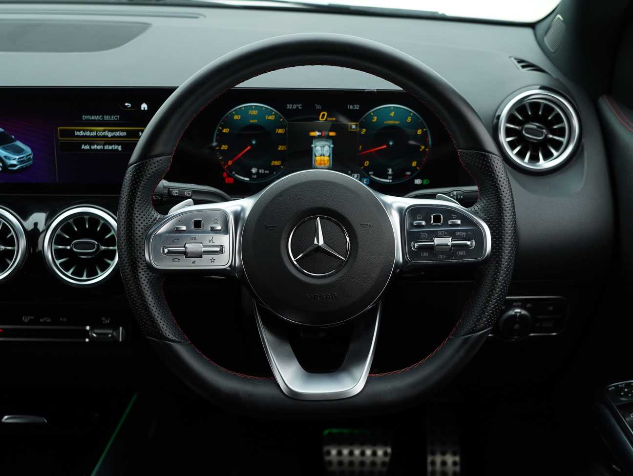 used 2022 Mercedes-Benz GLA250 AMG Line 2.0