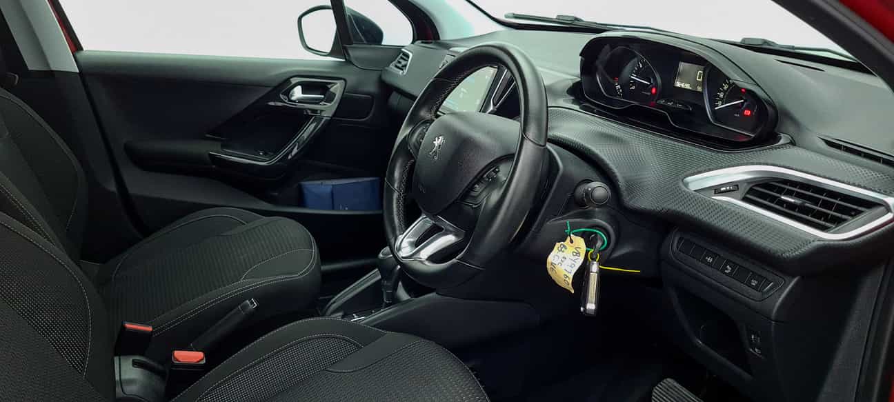 used 2018 Peugeot 208 PURETECH 1.2