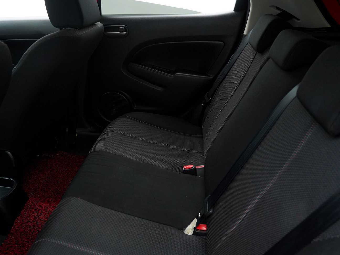 terpakai 2010 Mazda 2 R 1.5