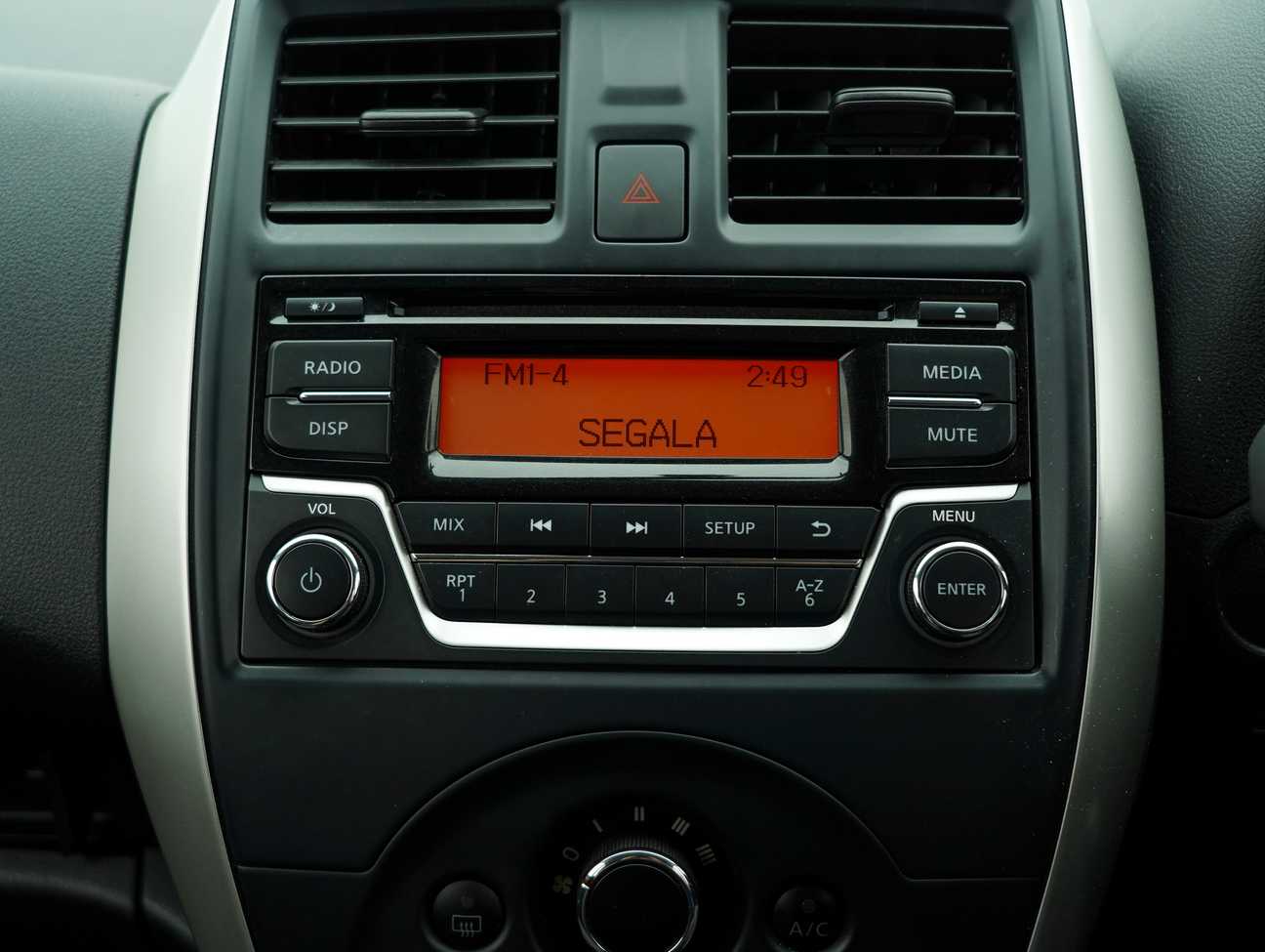 terpakai 2017 Nissan Almera E 1.5