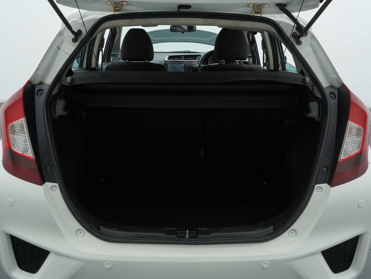 used 2014 Honda Jazz V 1.5