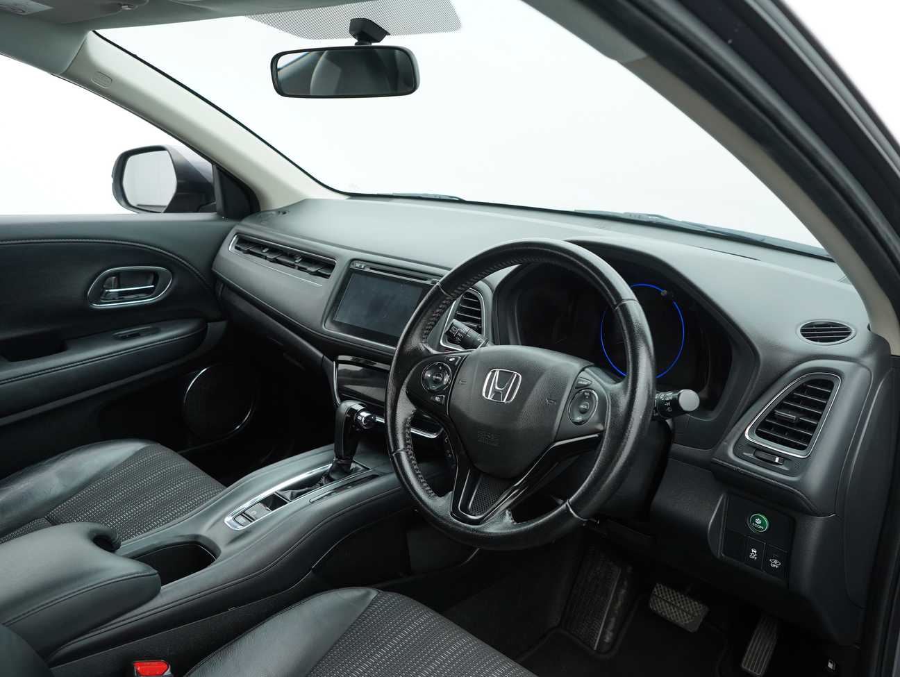 used 2017 Honda HR-V V 1.8