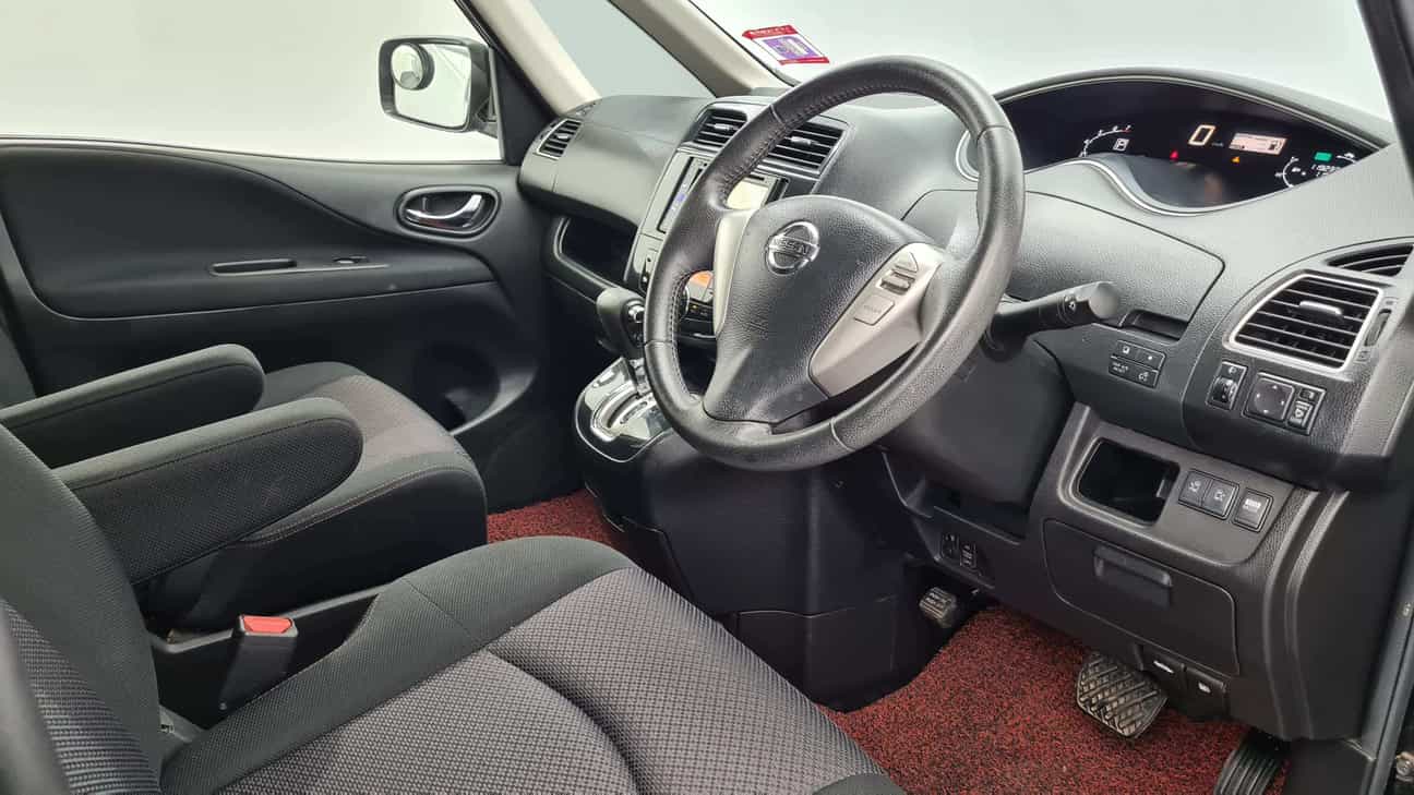 used 2013 Nissan SERENA S-HYBRID HIGH-WAY STAR (CBU) 2.0