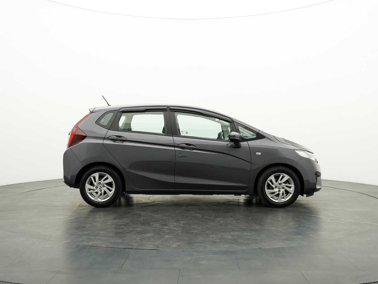 used 2014 Honda Jazz E 1.5