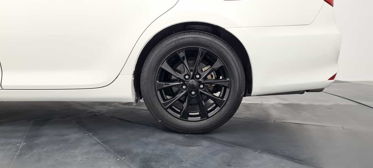 terpakai 2017 Toyota CAMRY GX 2.0