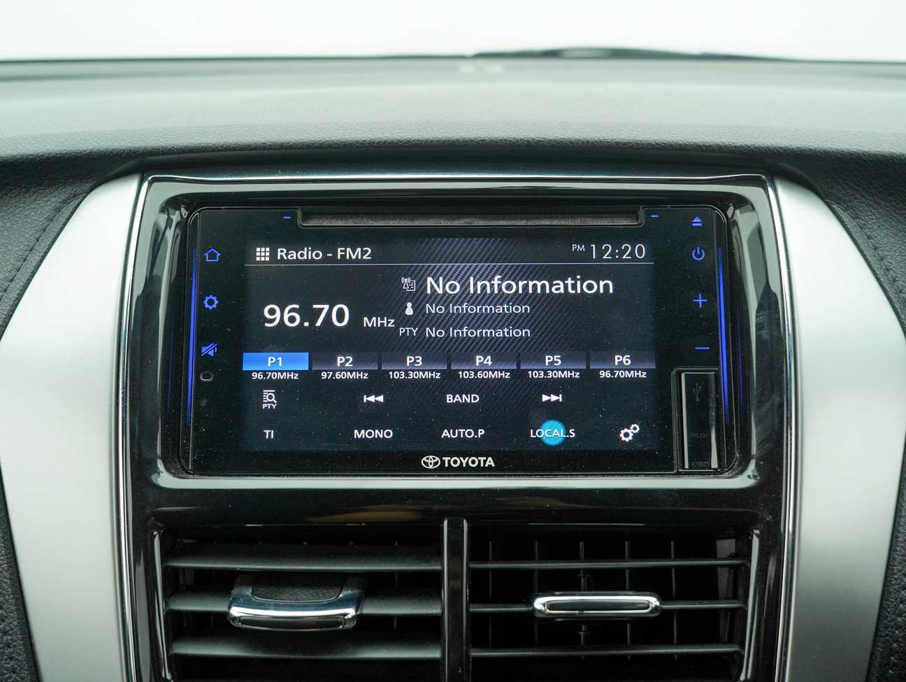 terpakai 2020 Toyota Yaris E 1.5