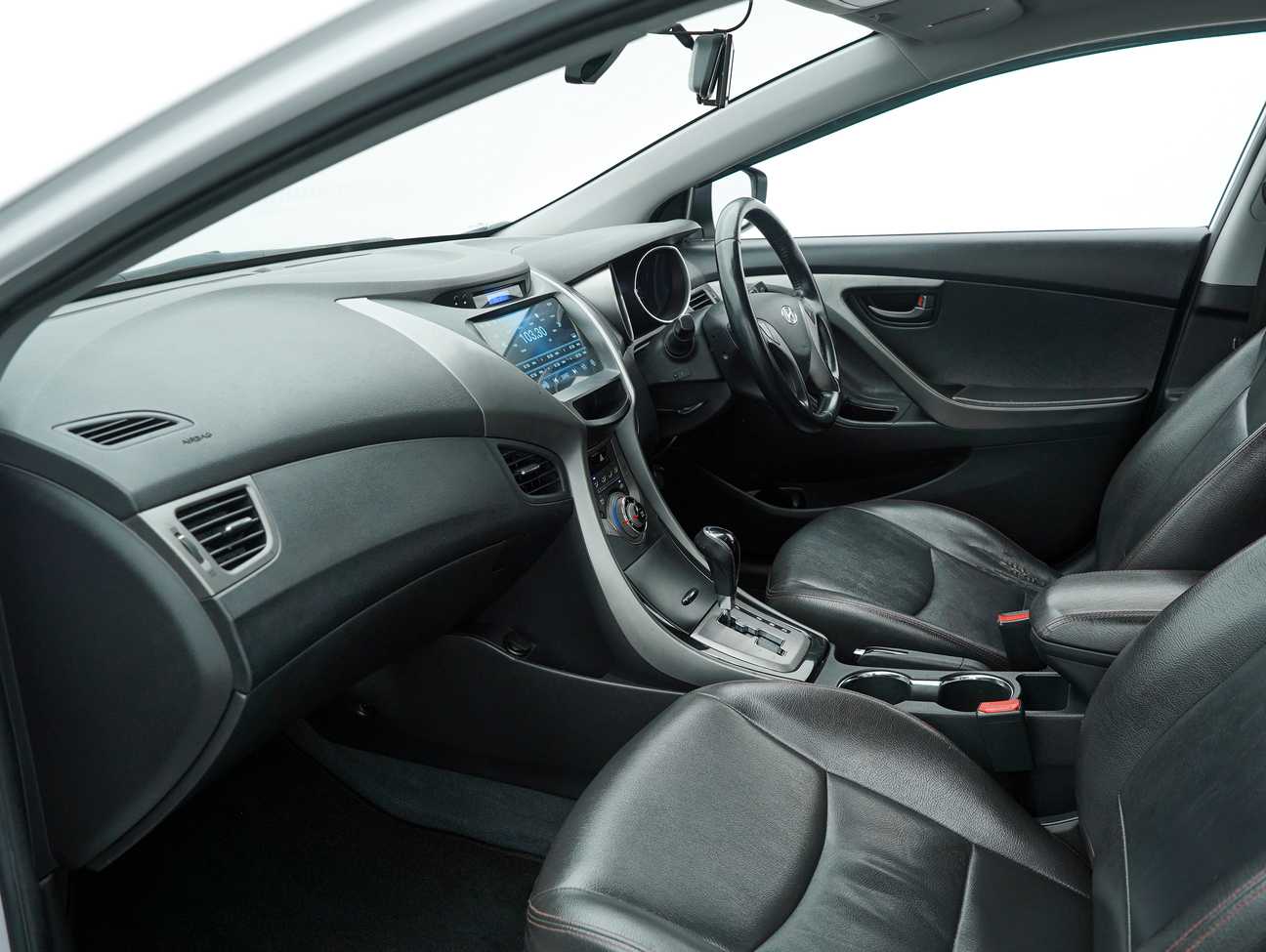 terpakai 2013 Inokom Elantra  1.6