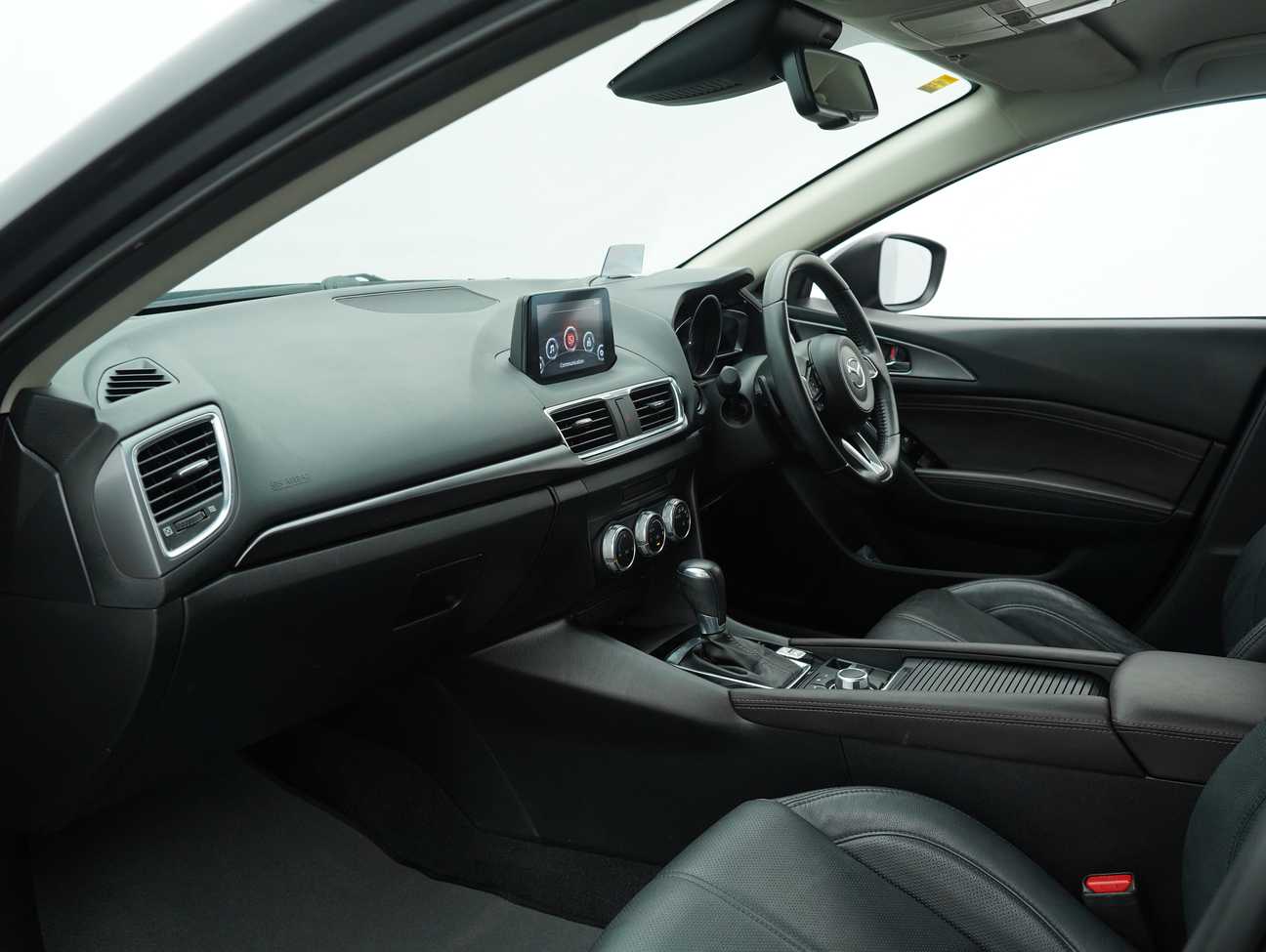 terpakai 2018 Mazda 3 SKYACTIV-G High 2.0