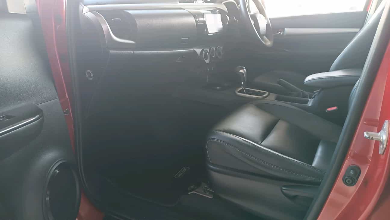 terpakai 2016 Toyota Hilux G Dual Cab 2.4