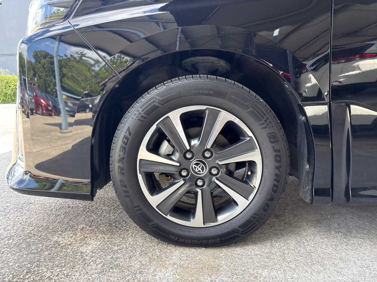 terpakai 2019 Toyota Voxy ZS Kirameki II Edition 2.0