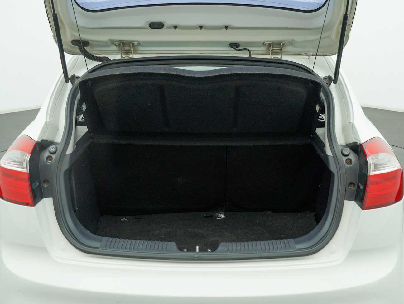 terpakai 2014 Kia Rio SX 1.4