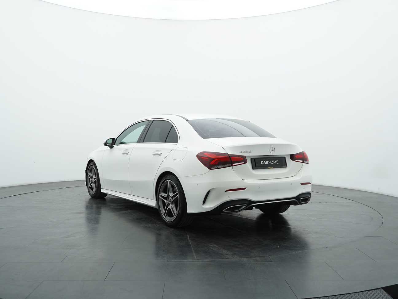 terpakai 2019 Mercedes-Benz A250 AMG Line 2.0