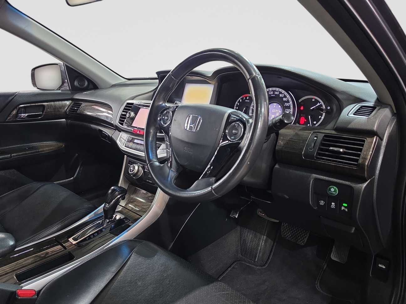used 2014 Honda Accord VTi-L 2.0