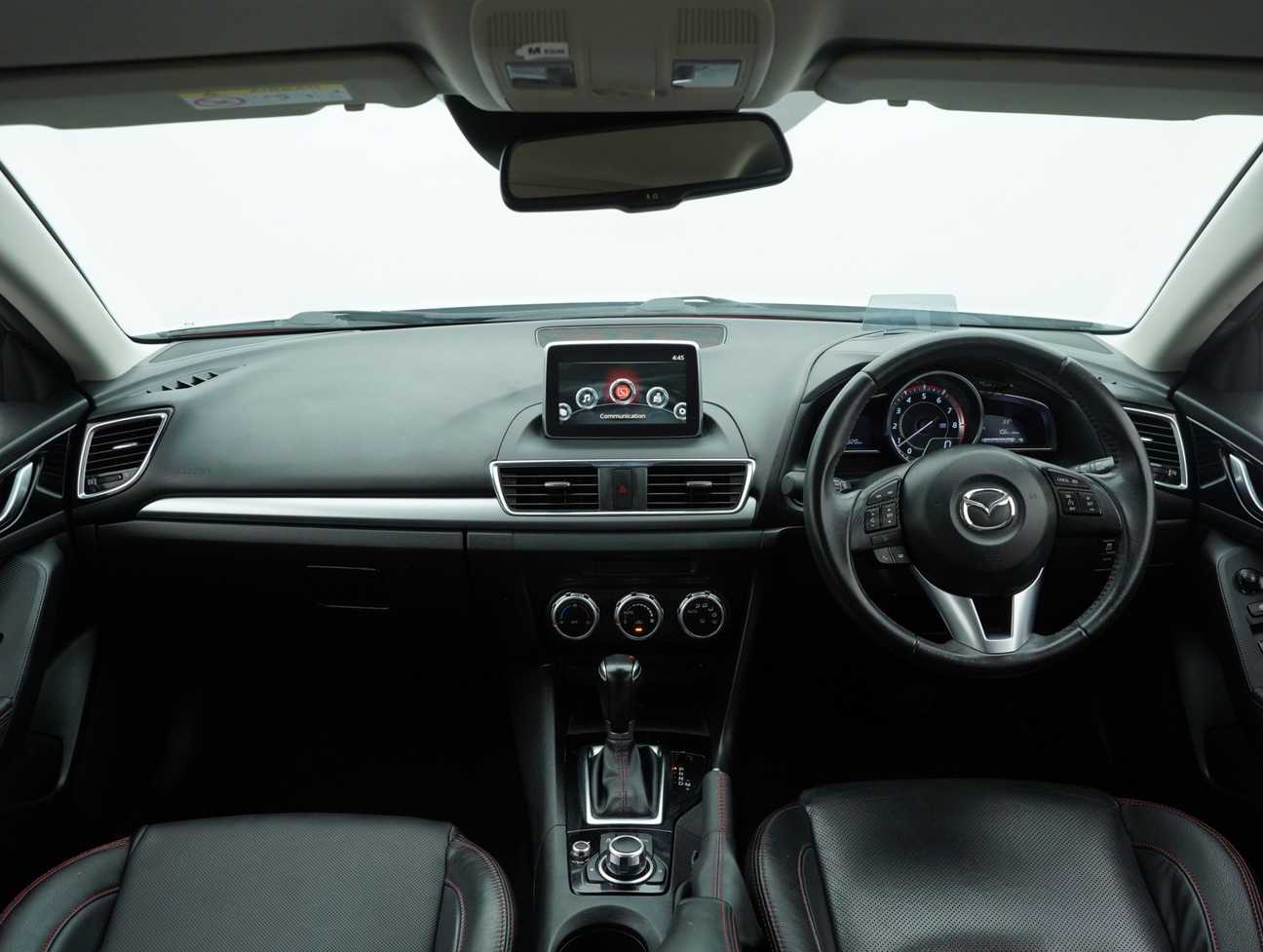 terpakai 2015 Mazda 3 SKYACTIV-G High 2.0