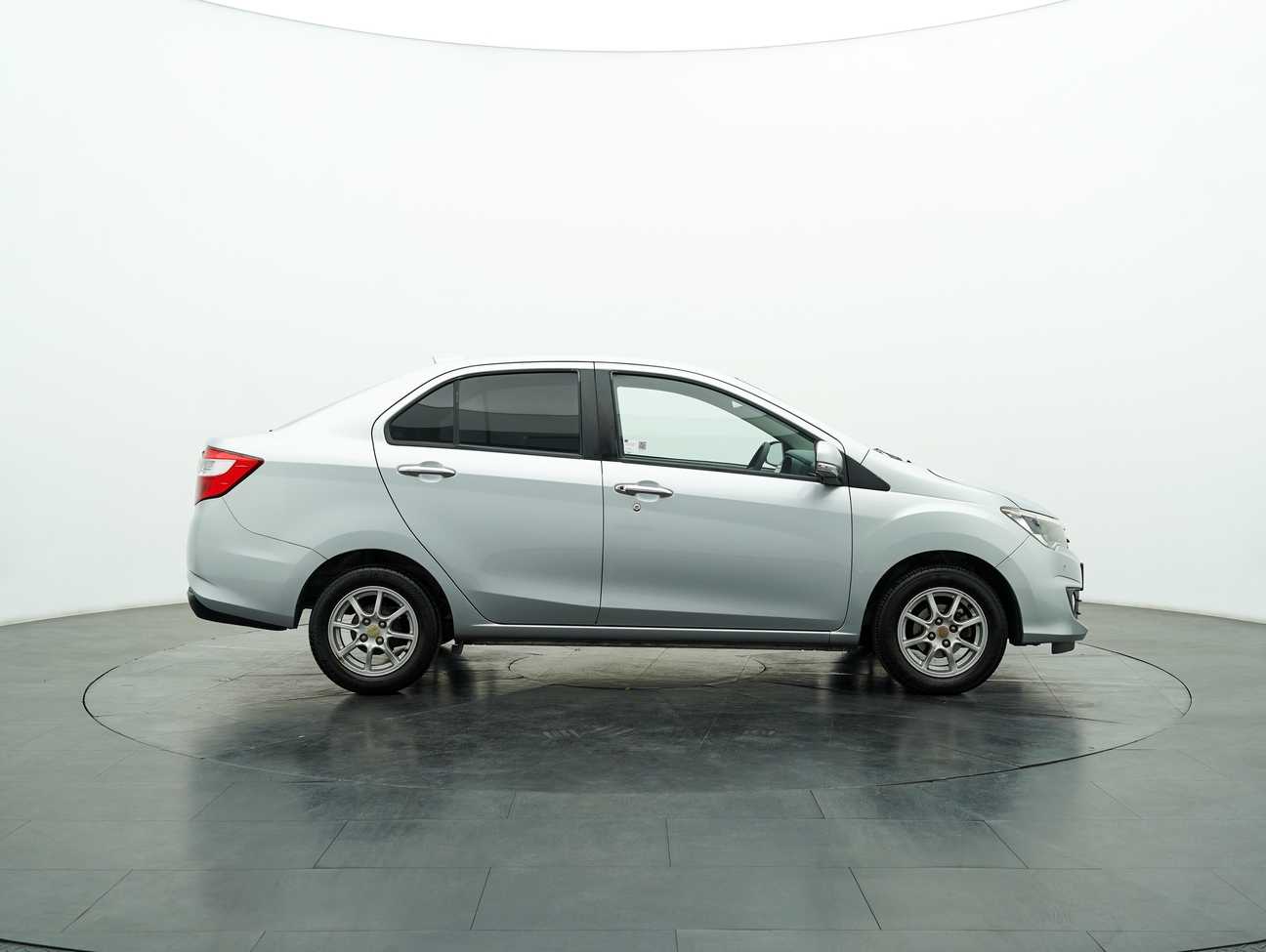 terpakai 2017 Perodua Bezza X Premium 1.3
