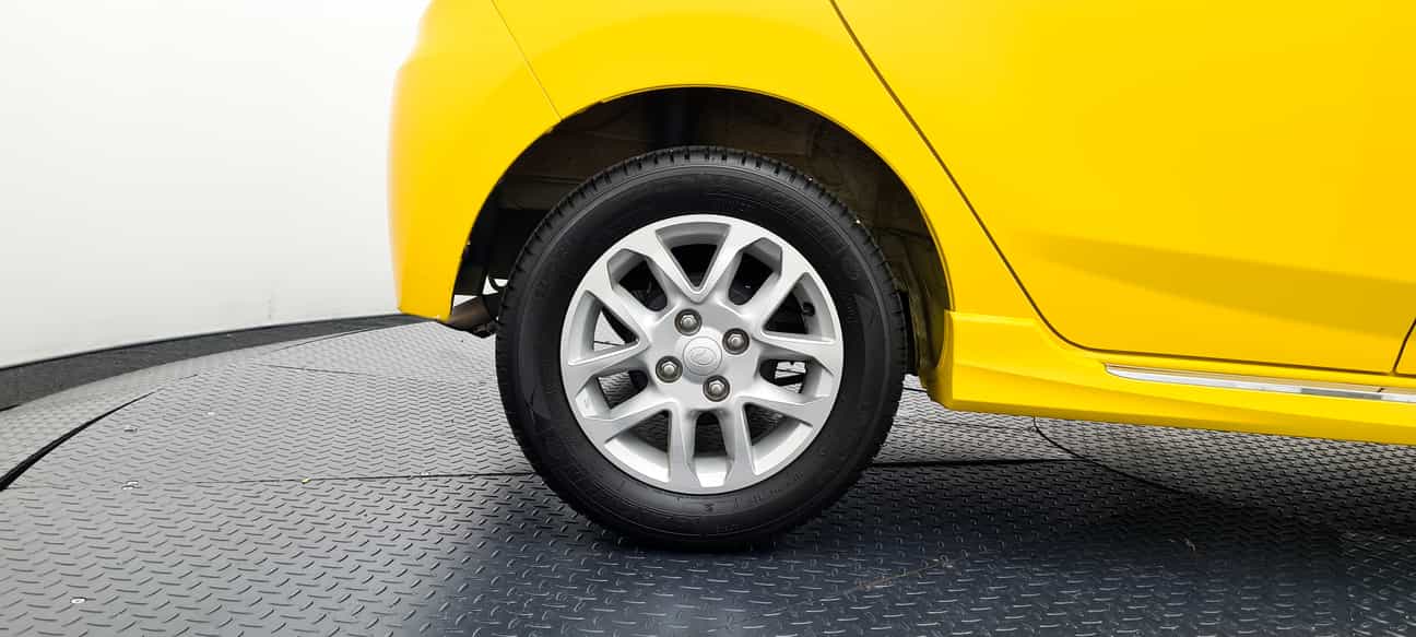 terpakai 2015 Perodua AXIA SE 1.0