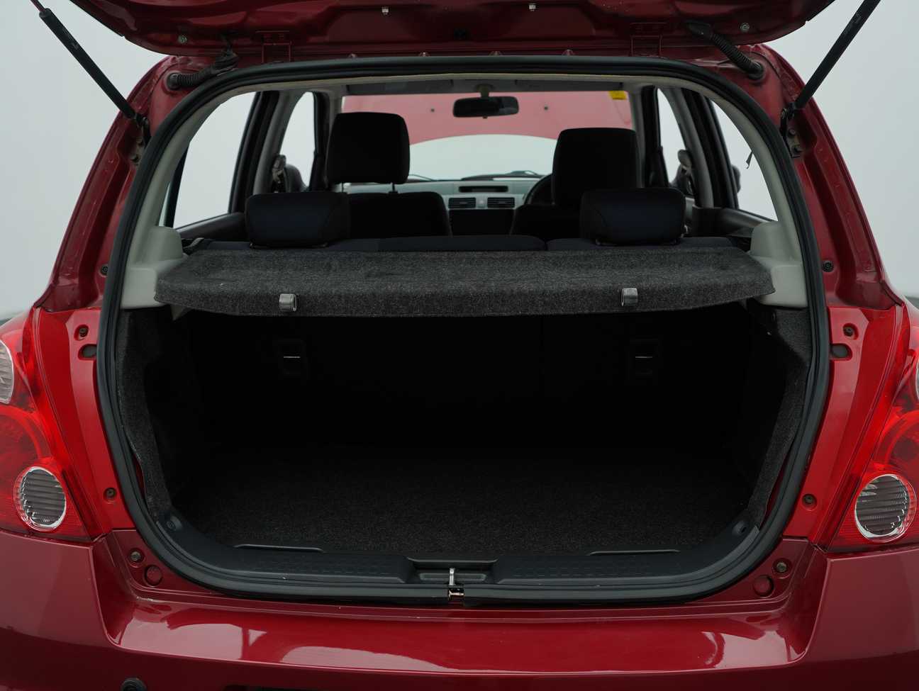 used 2012 Suzuki Swift GLX 1.5