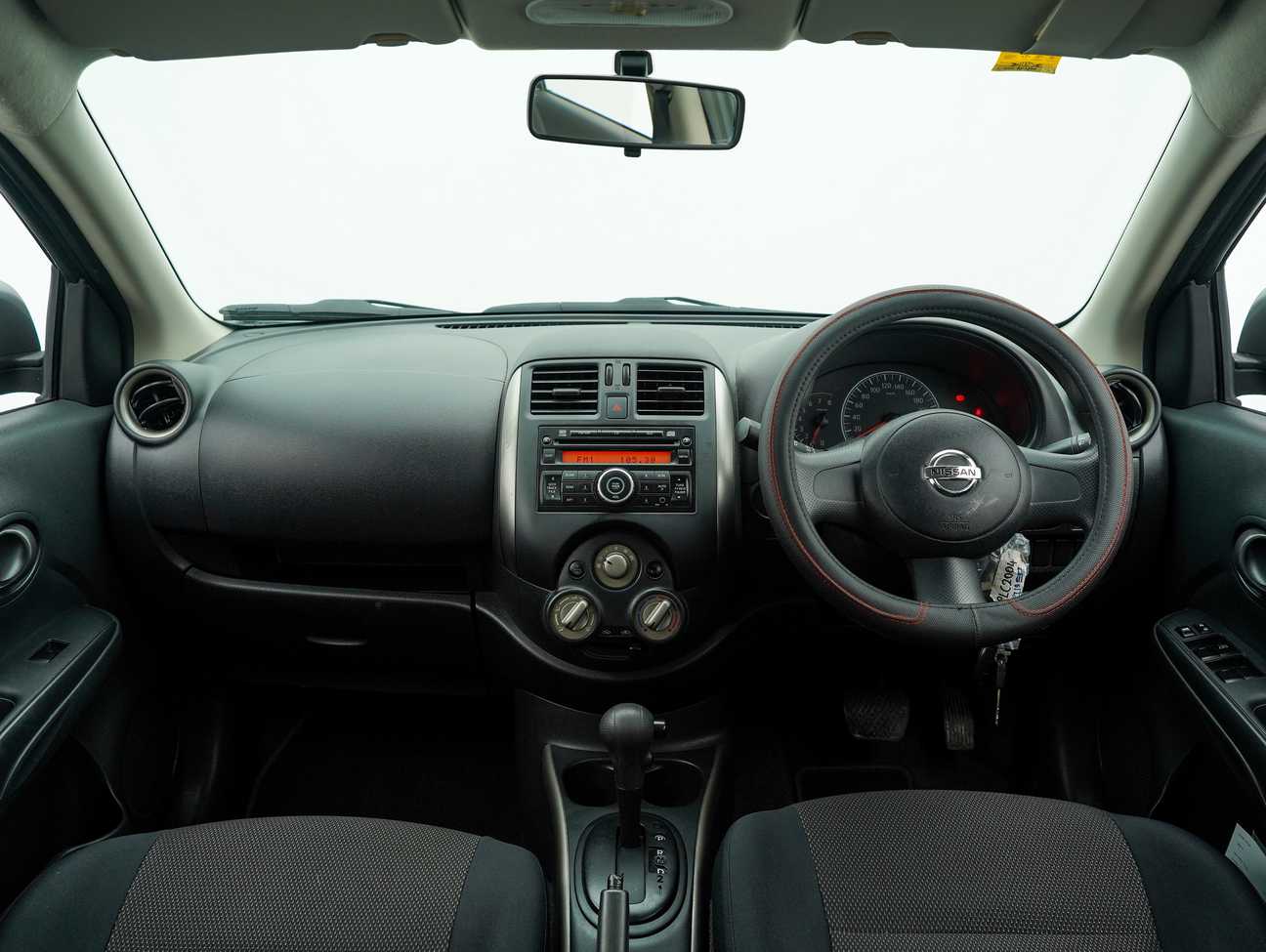 terpakai 2013 Nissan Almera E 1.5