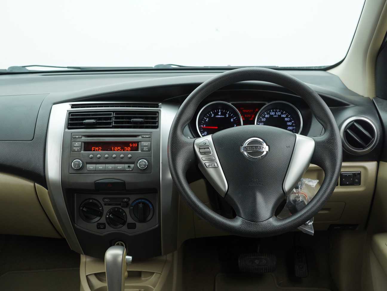 used 2015 Nissan Grand Livina Comfort 1.6