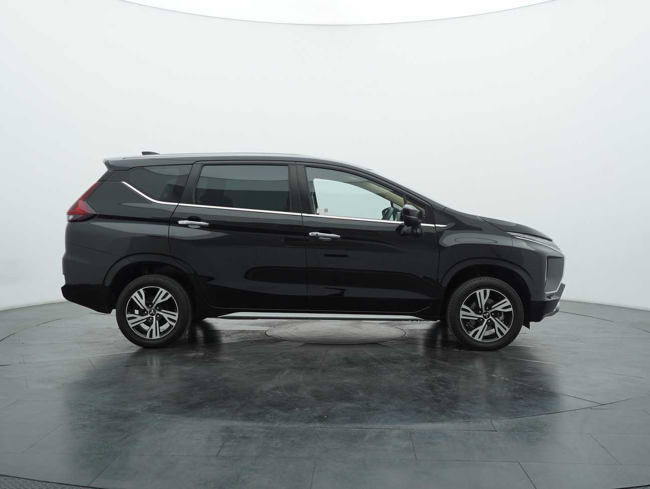 terpakai 2021 Mitsubishi Xpander  1.5