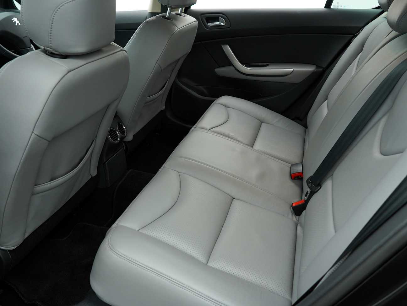 used 2013 Peugeot 408  2.0