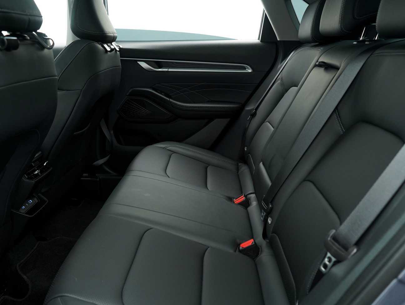 used 2024 Proton S70 Premium 1.5