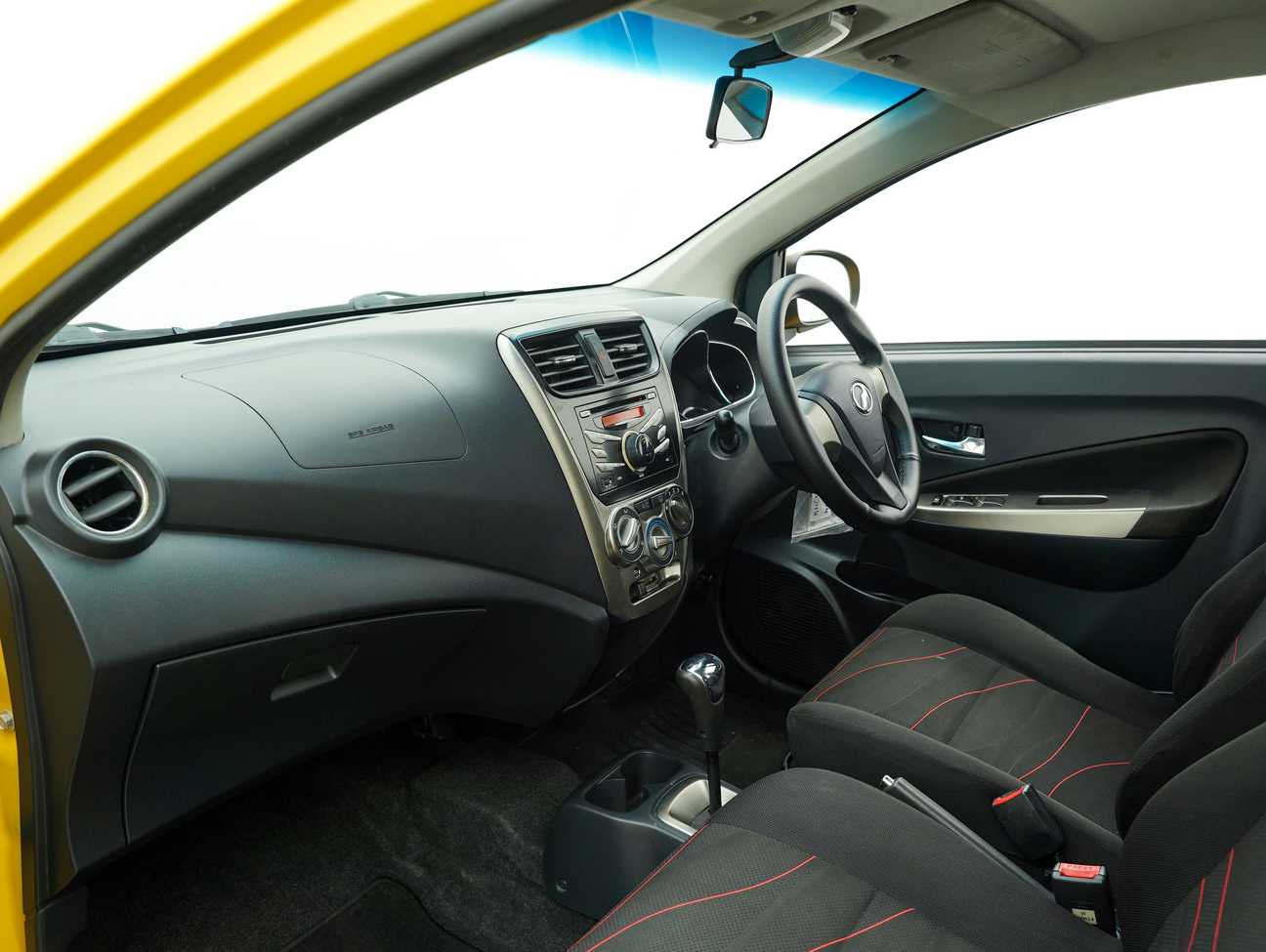 terpakai 2015 Perodua AXIA SE 1.0