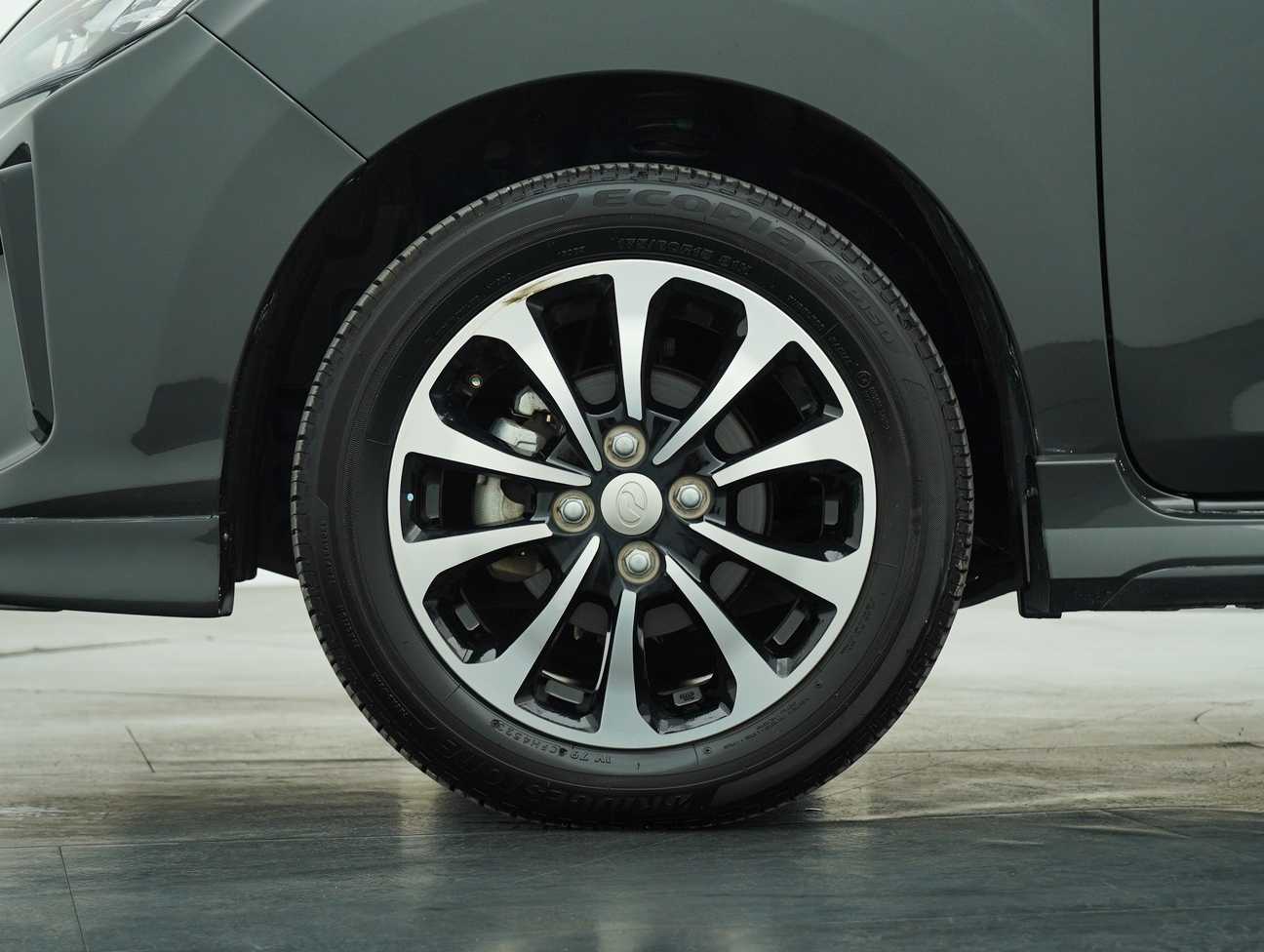 terpakai 2023 Perodua Bezza Advance 1.3