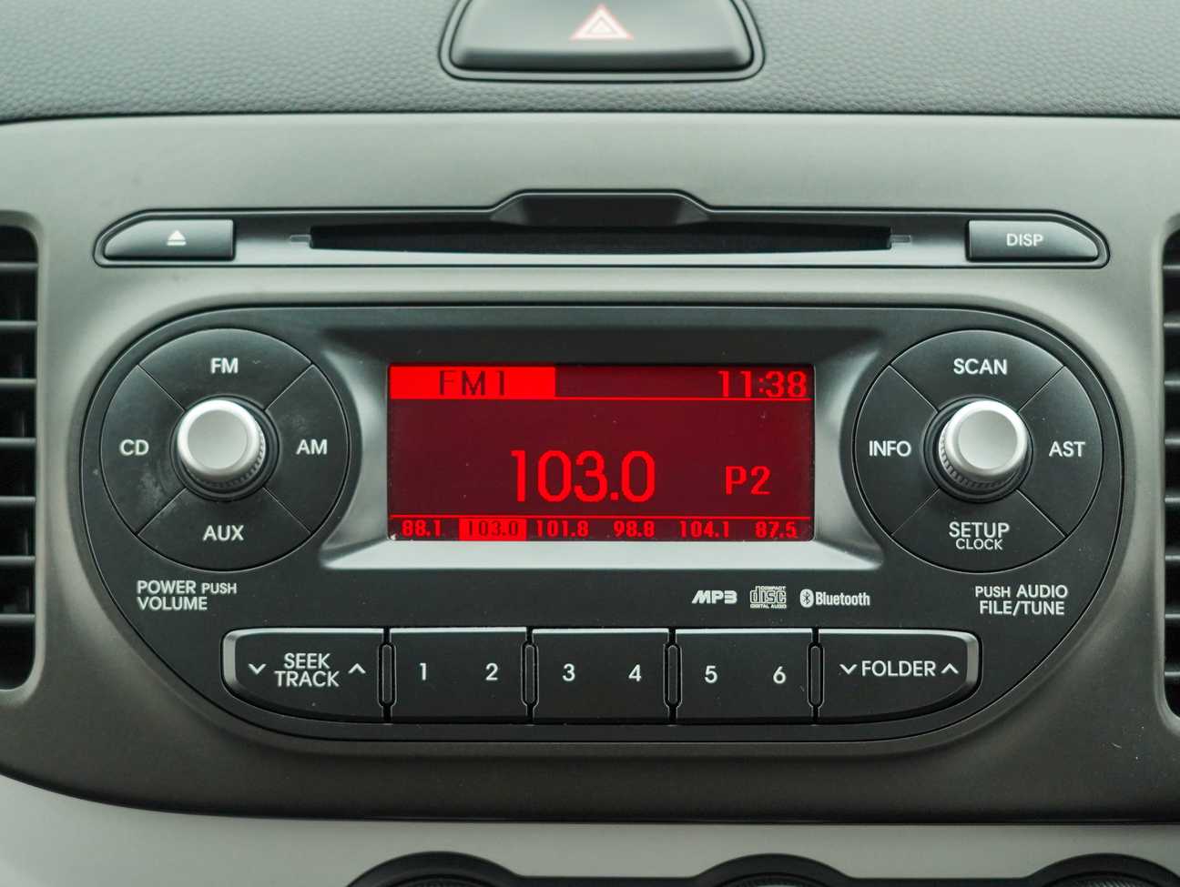 terpakai 2014 Kia Picanto  1.2