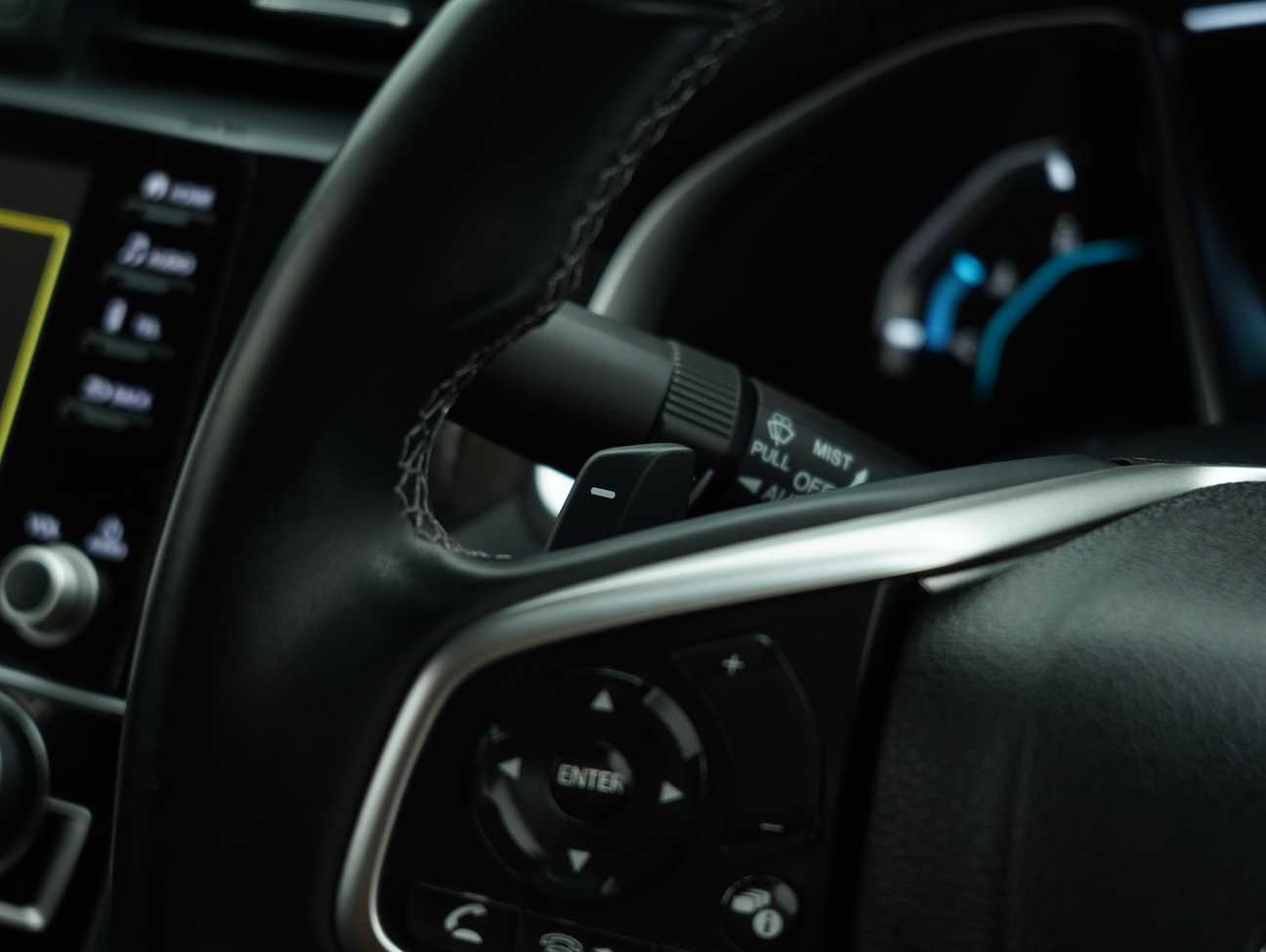 terpakai 2020 Honda Civic TC VTEC Premium 1.5