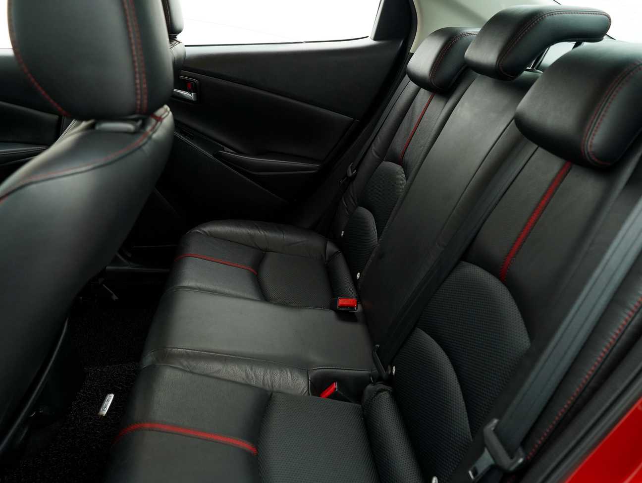 terpakai 2016 Mazda 2 SKYACTIV-G (LED Headlight with DRL) 1.5