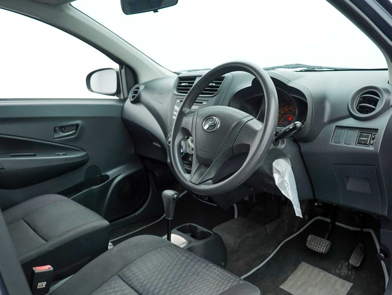 terpakai 2015 Perodua AXIA G 1.0