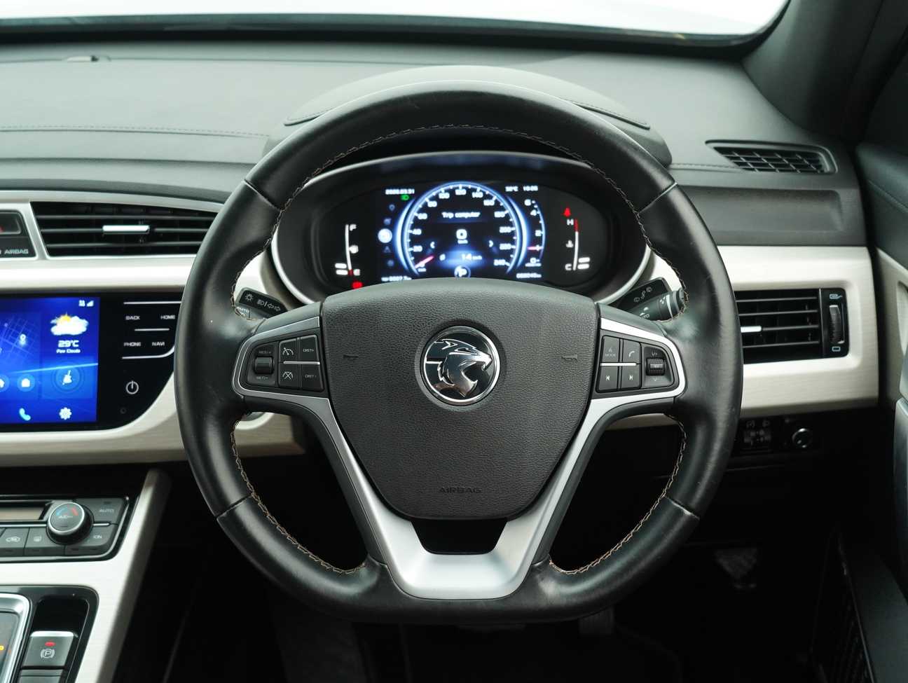 used 2022 Proton X70 Premium 1.5