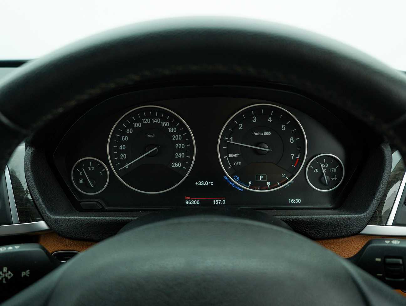 used 2016 BMW 318i Luxury 1.5