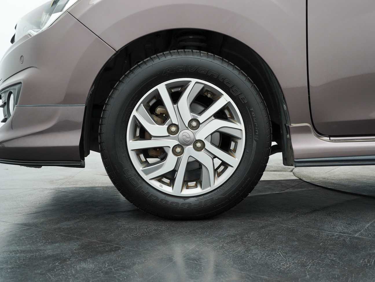 terpakai 2017 Perodua Bezza Advance Premium 1.3