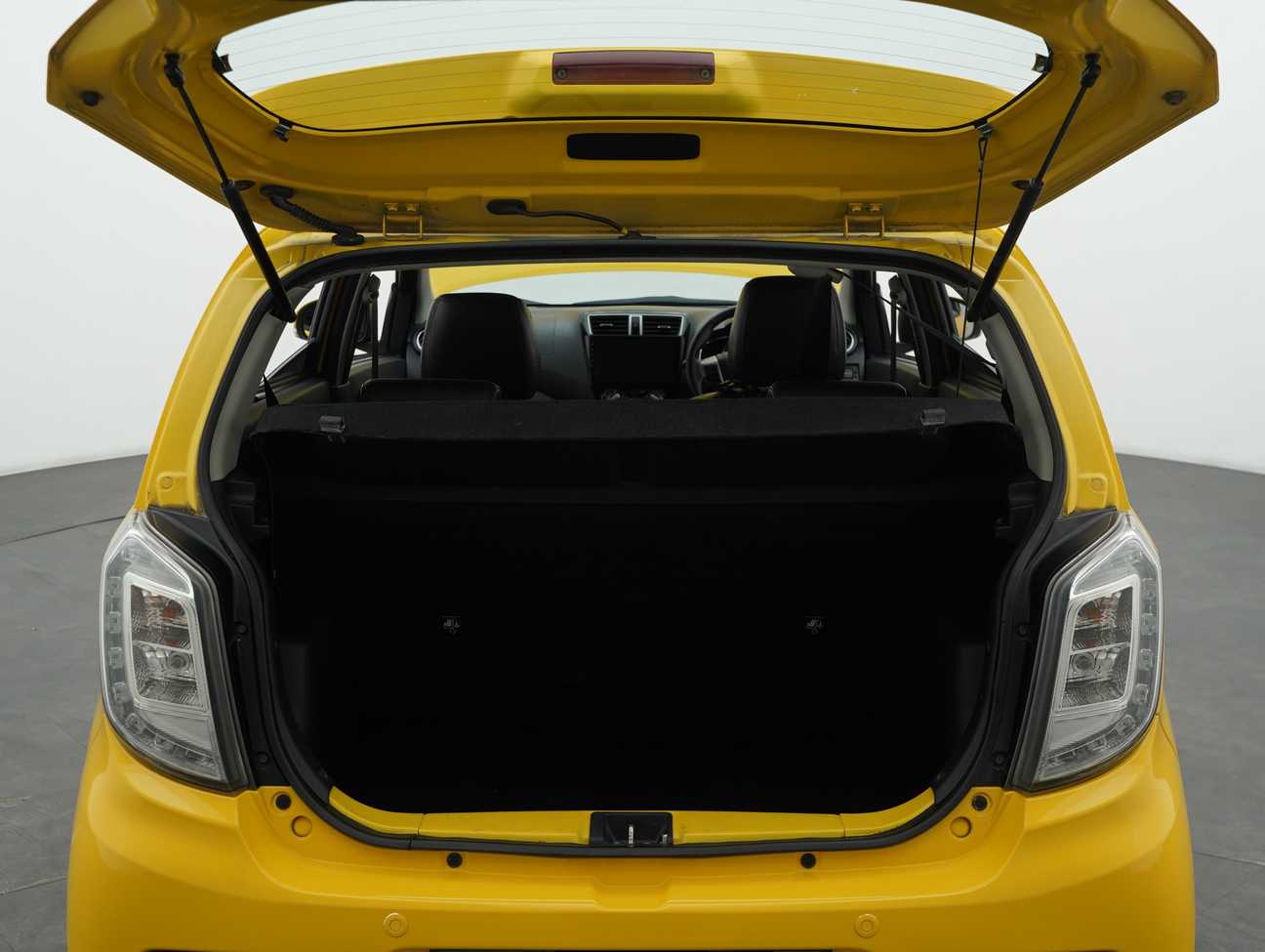 terpakai 2016 Perodua AXIA Advance 1.0