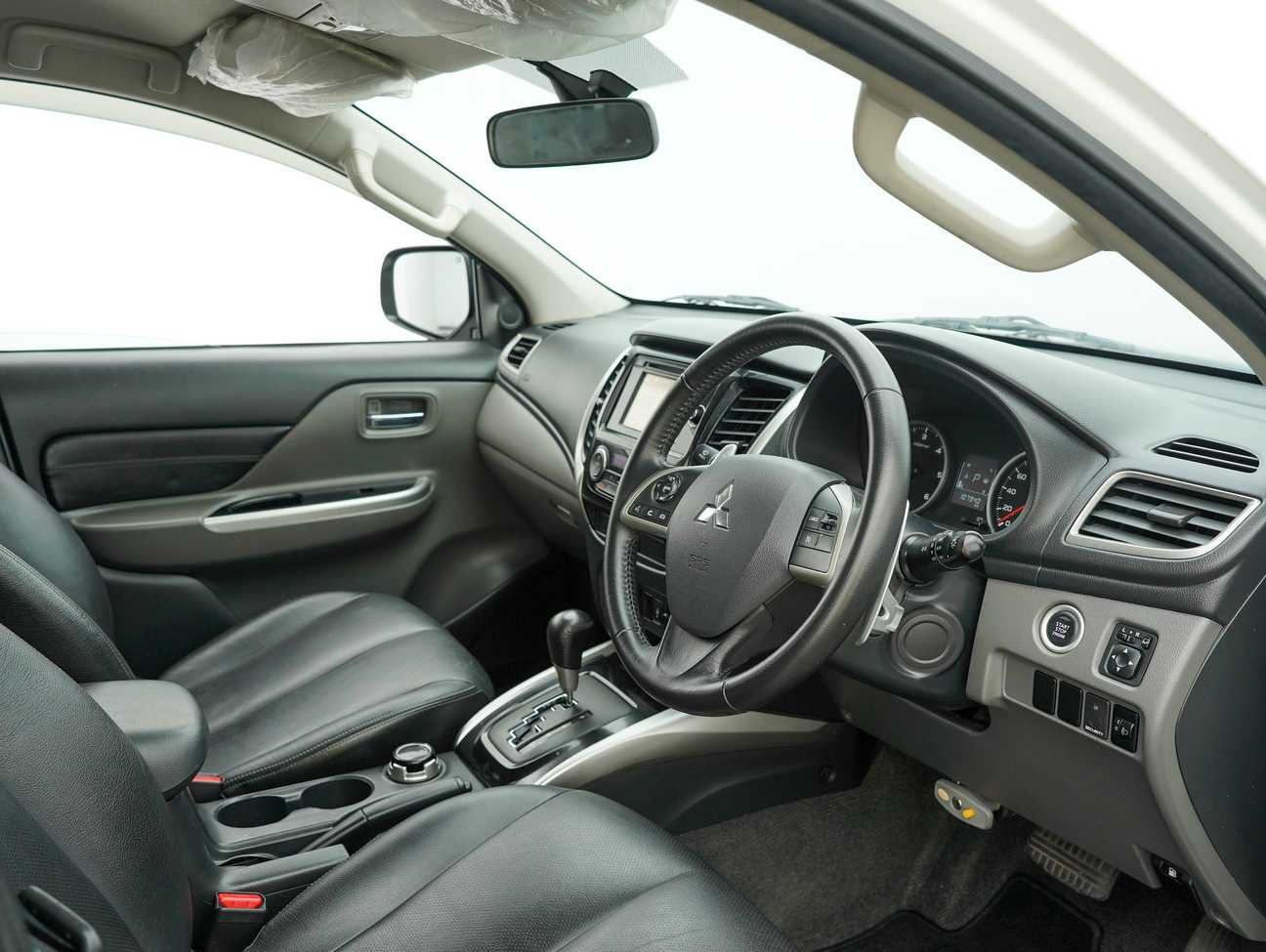 terpakai 2015 Mitsubishi Triton VGT Adventure 2.5