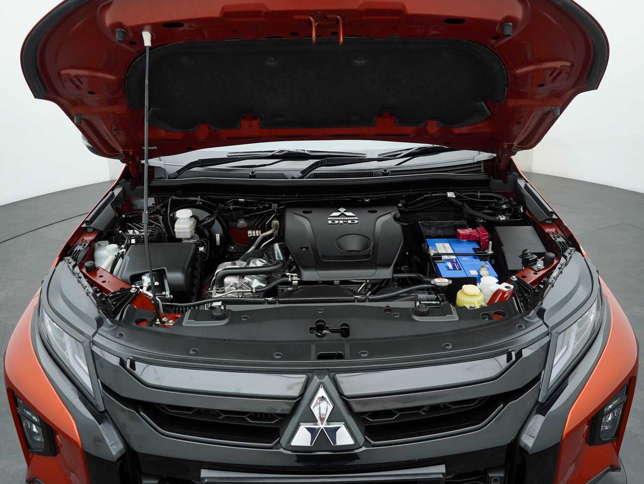 used 2021 Mitsubishi Triton VGT Athlete Dual Cab 2.4