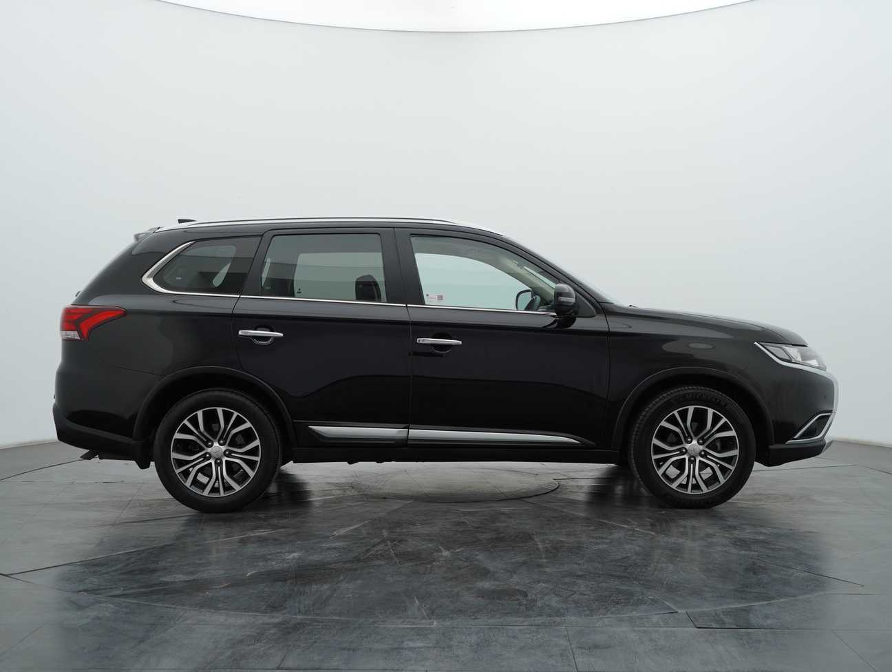 used 2018 Mitsubishi Outlander  2.0
